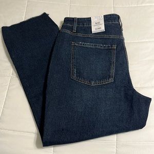 Time and Tru Women's Straight Cropped Jeans with Step Hem. New with tags 🏷️